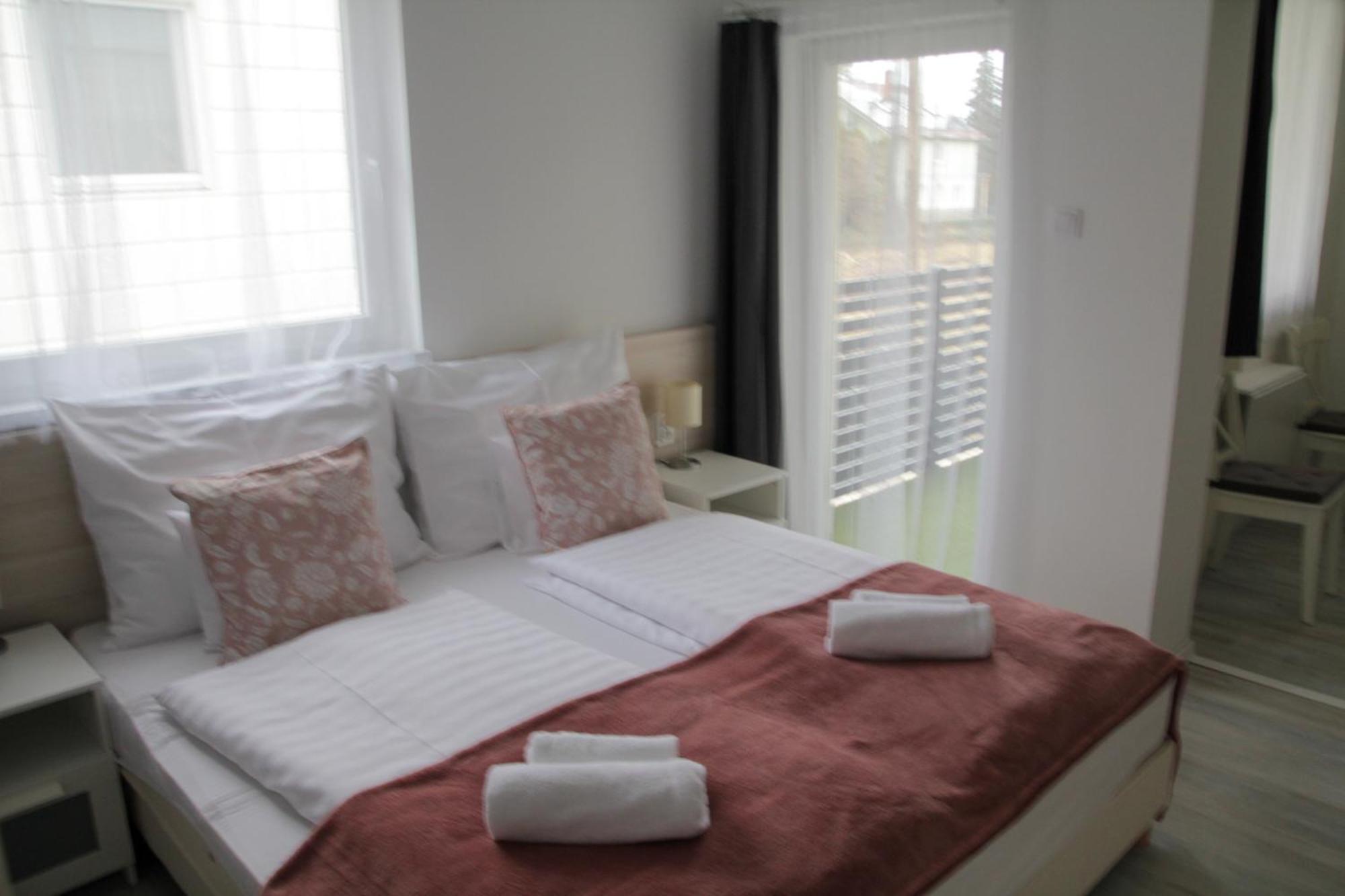 ****Heviz Springs Apartments Eksteriør bilde